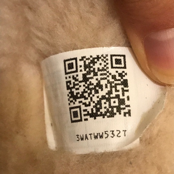 Beautiful⚡️Women’s Uggs - Picture 15 of 15